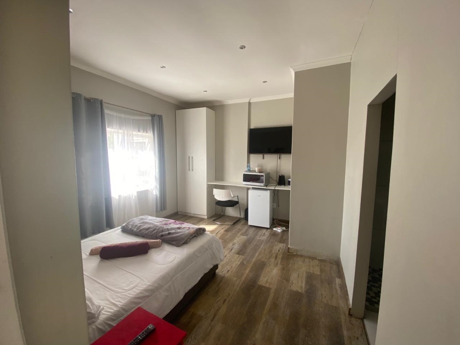 12 Bedroom Property for Sale in Newton Park Eastern Cape